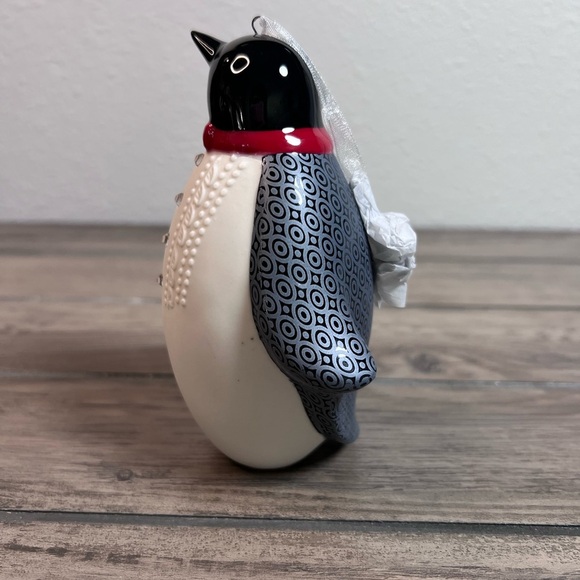 Hallmark Keepsake *NEW* Porcelain Christmas Ornament 2016 “Black Tie” Penguin - Picture 3 of 8
